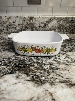 Vintage CorningWare Spice of Life ''L'Echalote'' casserole dish.  One Quart