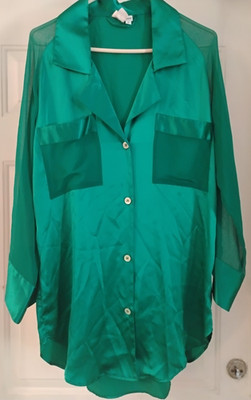 Vintage Neiman Marcus Green Silk Satin Nightshirt or Blouse Size P