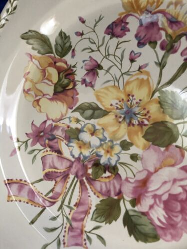 Portugal Porcelain Plate Creme De La Creme Lynn Hollyn Raul De Bernarda Vintage - Picture 2 of 7