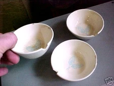 A6 Old Fragile Glass Blue Wheat 3 pc ashtray Set WOW