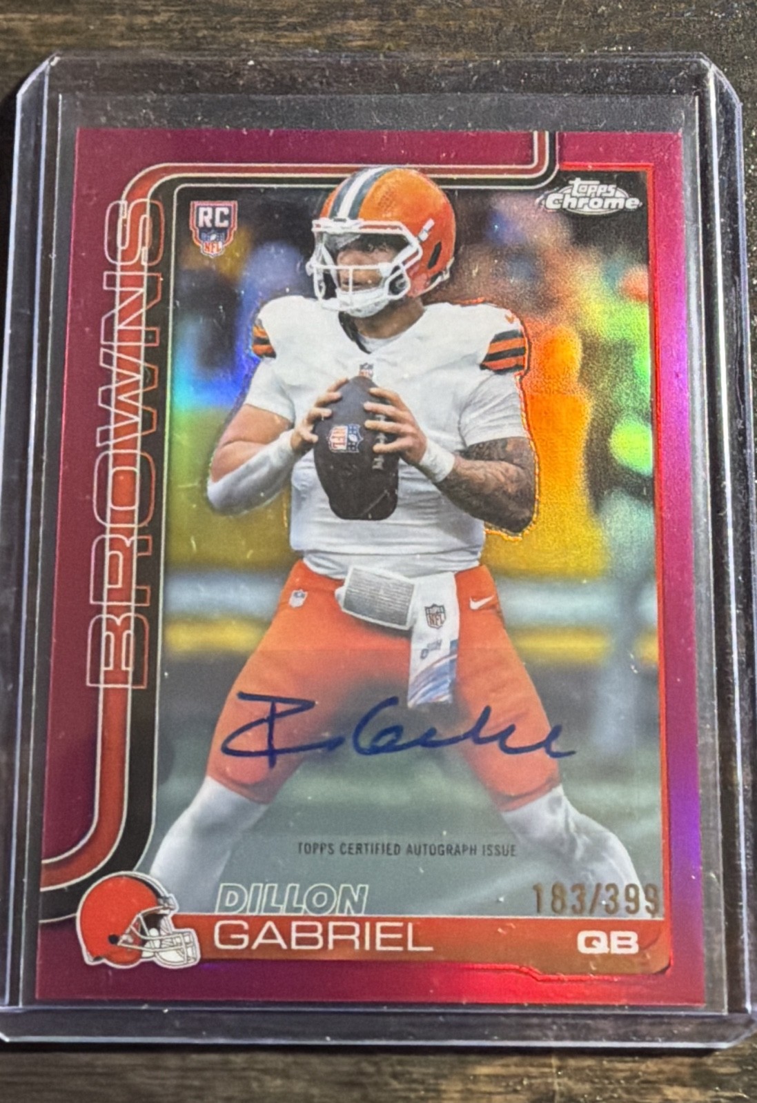 2025 Topps Chrome - Autograph Dillon Gabriel #RA-DGA Magenta Refractor /399 (RC)