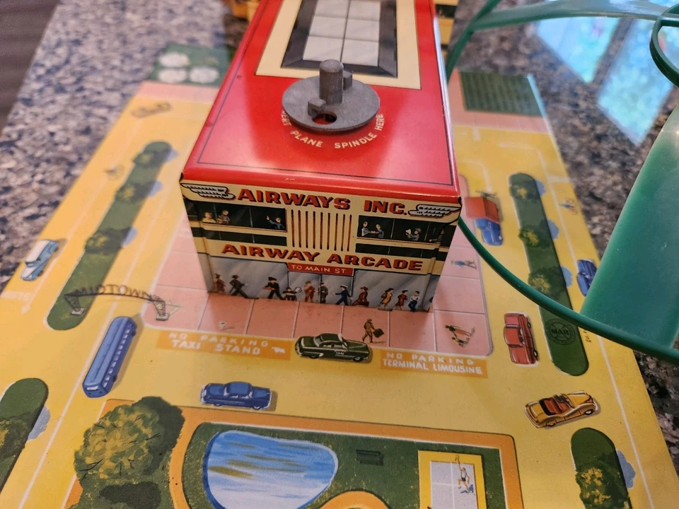 Helicóptero volador Marx 1955 Skyport de colección y muy raro ¡¡¡y FUNCIONA!!!! Foto 3 de 4