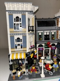 Lego Creator: Assembly Square (10255) 4002 Pcs. Generic Bricks. **Please Read!**