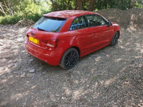 AUDI A1 TDI LOW GENUINE * MILEAGE 76k * LADY OWNER LIGHT REPAIR £20 TAX S LINE - Picture 2 of 23