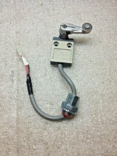 Omron D4C-4424 Limit Switch