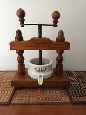 Pressoir à fromage et