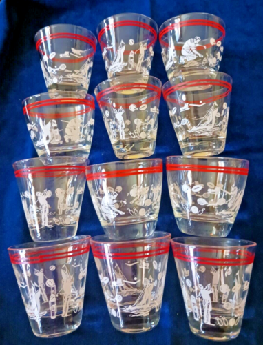 BUY ONE OR MORE! COOL ! SPORTS COCKTAIL GLASS W/ GOLF  & OTHER SPORTS  PATTERNS! - Afbeelding 1 van 5