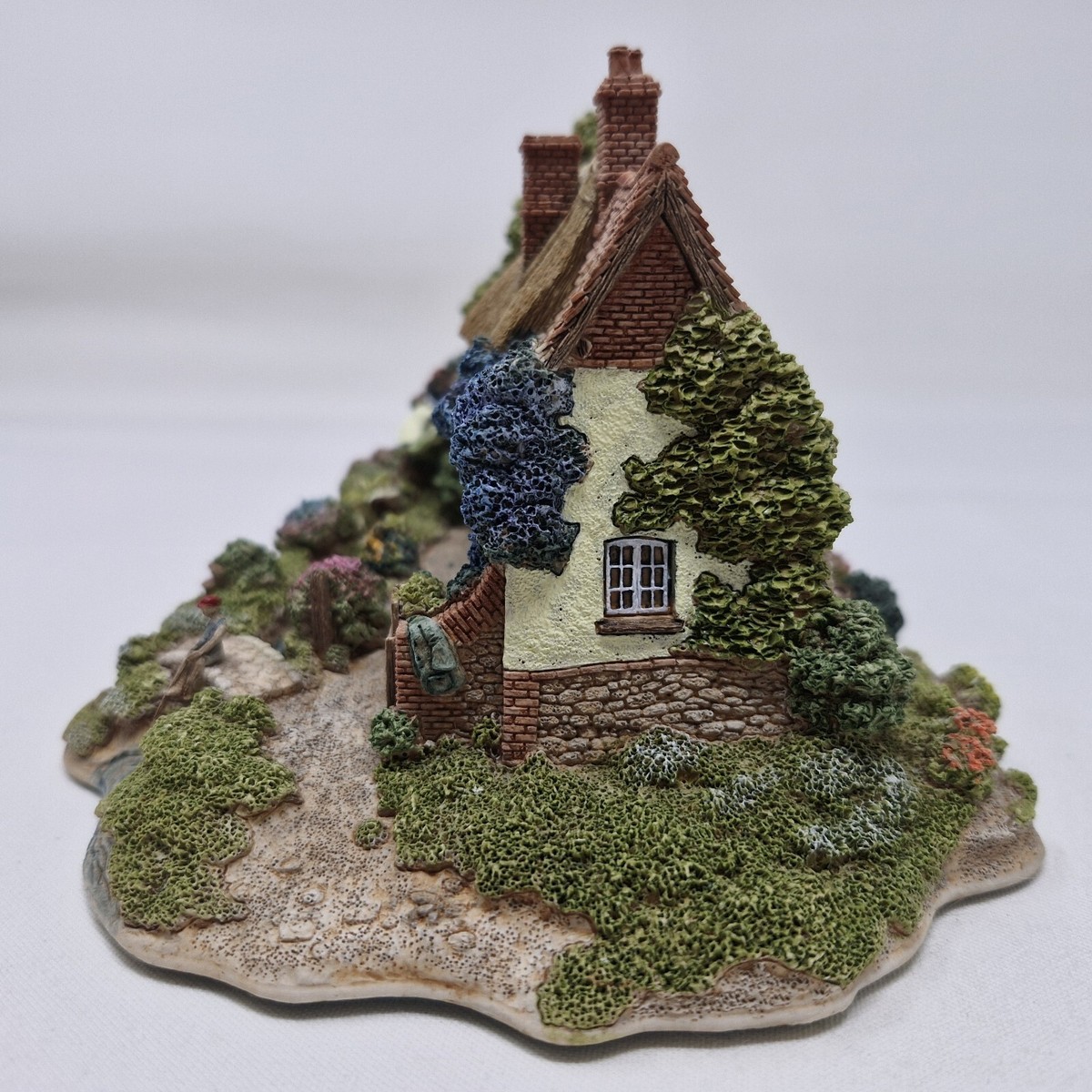 Lilliput Lane Summer Days with Deeds and Original Box | eBay