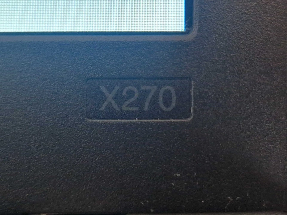 Lenovo ThinkPad X270 · i5-6200U · 8GB · 240GB, photo 2 of 5
