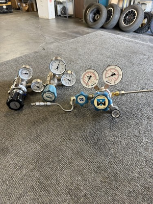 #ad Lot of 3 High Purity Stainless Steel Pressure Regulators Matheson AirGas Harris $249.99