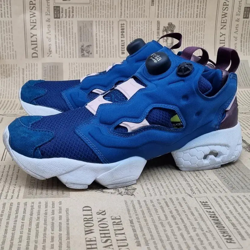 Reebok Instapump Fury Women’s Sneakers Size 240 thumbnail 3