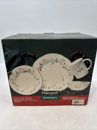 Pfaltzgraff Winterberry Dinnerware Set 16 Piece (4 place settings) NEW IN BOX