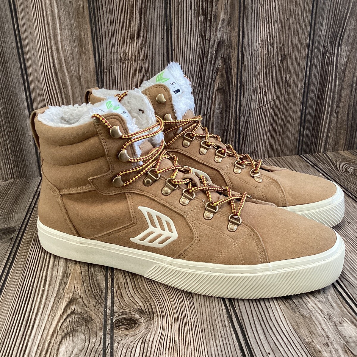 Camel Suede Sneaker Cariuma Oca High Cariuma OCA Caturi High