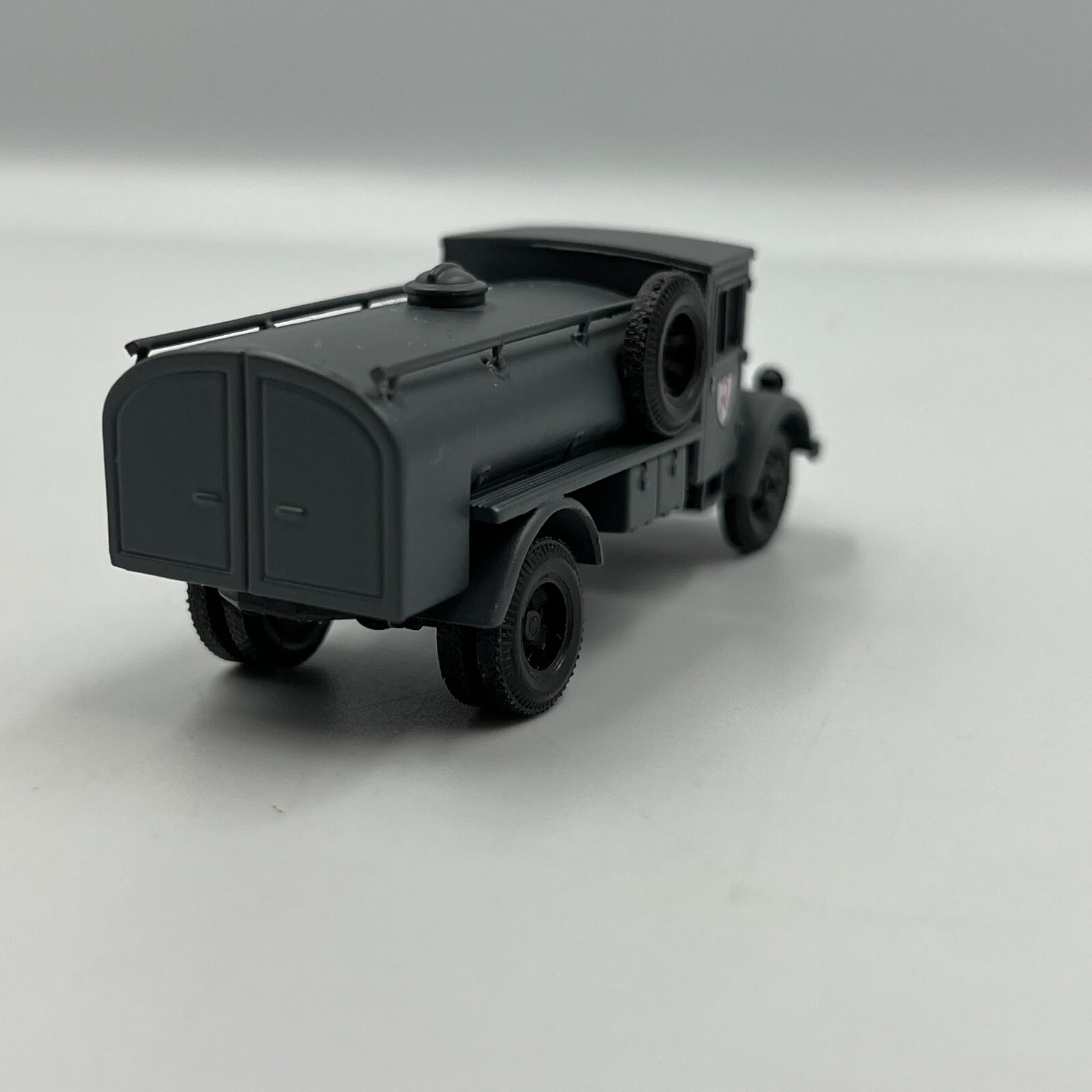 Picture 3 of 5