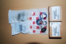 Dichtsatz Servolenkung Porsche 944-968 + 2xSchutzhülle 2xGummieinsatz re/li 