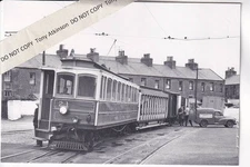 RAMSEY STATION, ISLE OF MAN - LOADING MAIL IN 1967 - POSTCARD - #9050