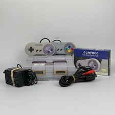 Super Nintendo SNES SNS-001 Console w/ 2 Controllers Cables