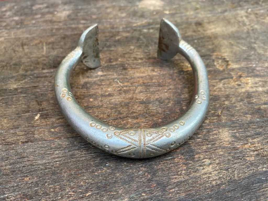 Silver leg kada for ladies sale