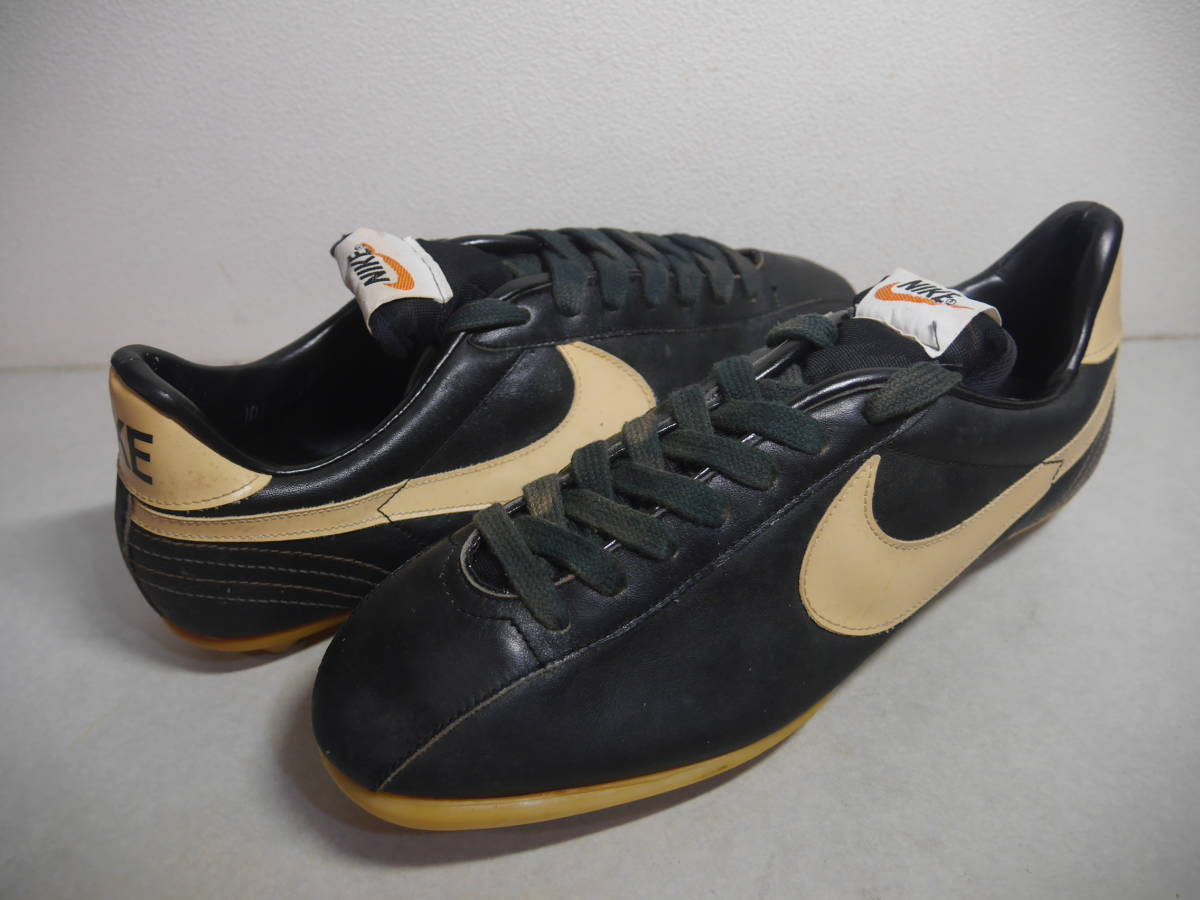 NIKE STRIKER Original US10.5 Soccer Spikes Black x White 1976 