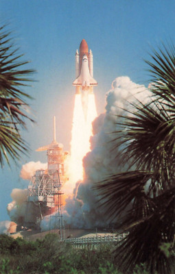 Postcard Space Shuttle Discovery Kennedy Space Center Florida FL March ...