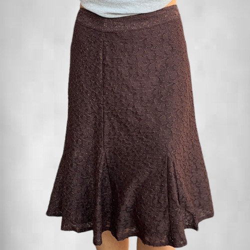 Vintage Brown Lace Skirt - 80s-Y2K Era, Elegant Lace Details, Size S/M, Classic