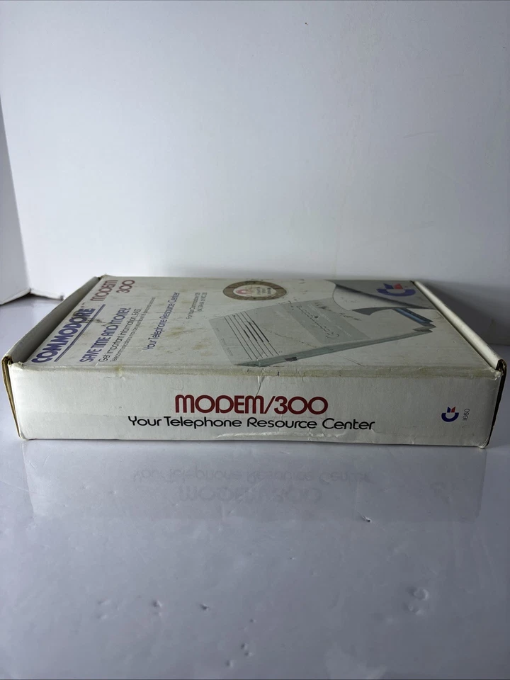 Vintage Commodore 1660 Modem 300 C64 W/Manual, Box and Cable - Image 4 of 4