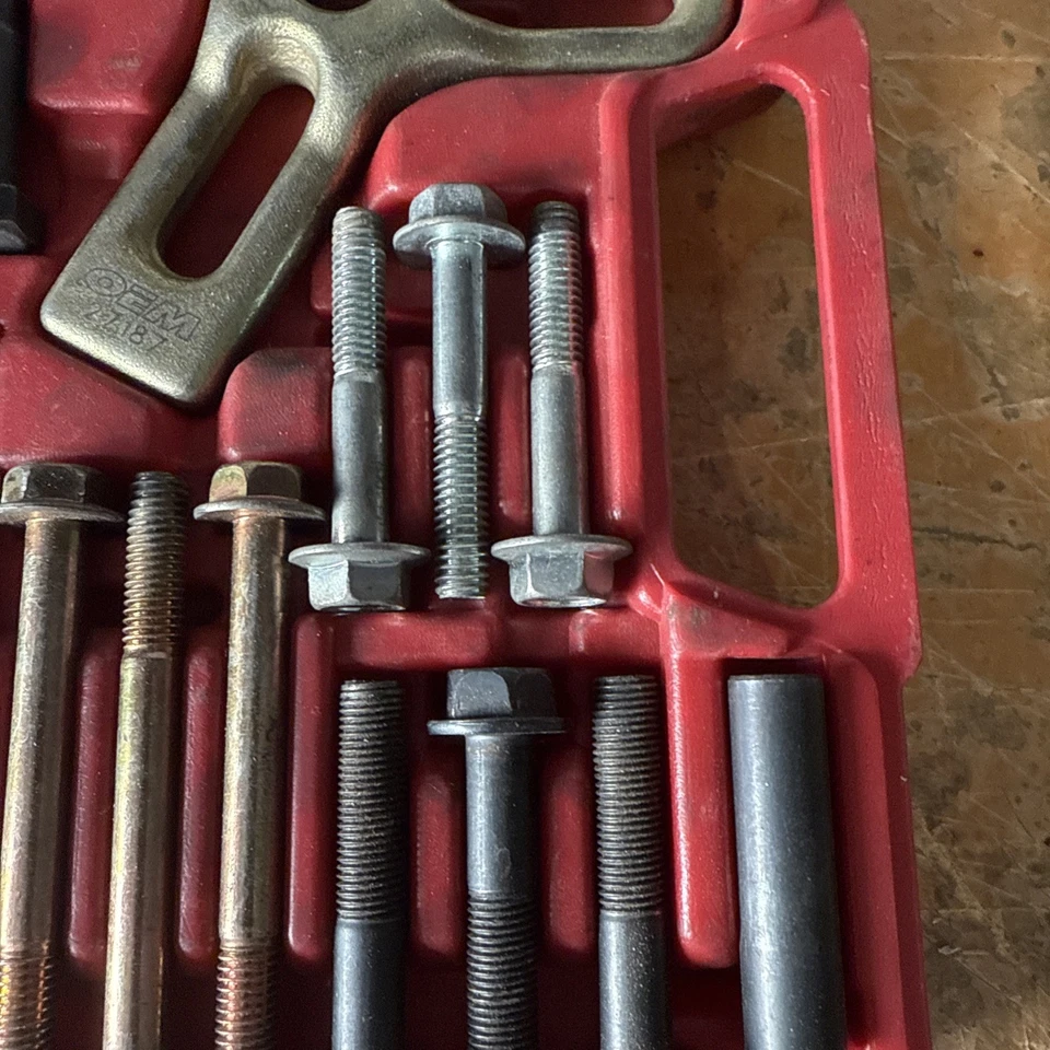 OEMTOOLS 27187 Harmonic Balancer Puller Kit – Complete Set w/ Case - Image 4 of 4