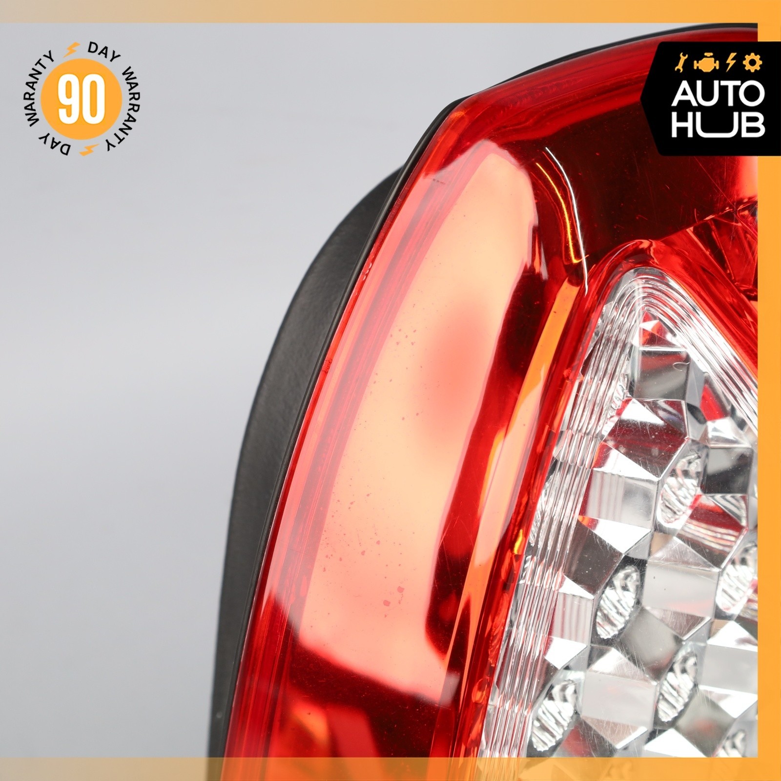 09-13 Maserati Quattroporte M139 Left Side LED Tail Light Lamp 208579 OEM 51k