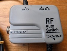 RF-Unit AUTO SWITCH TV Antennenanschluss -für Sony PlayStation 1 u. 2 /PS1 + PS2