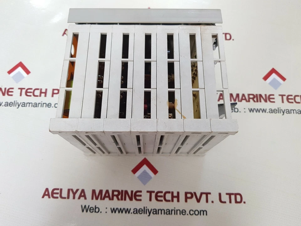 RELIANCE ELECTRIC SFR-A Voltage Regulator 36V/50-60Hz - Image 3 of 4