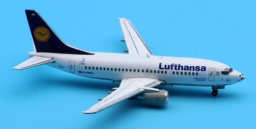 JC Wings 1:400 Lufthansa Airlines Boeing B737-500 Diecast Aircraft Model D-ABIN - Picture 5 of 12