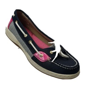 liz claiborne boat shoes