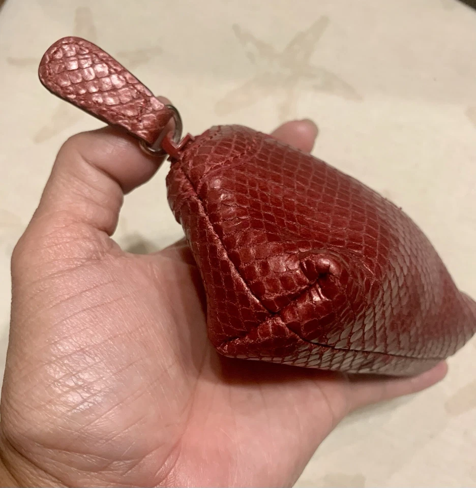 Monedero de cuero rojo con estampado animal BRIGHTON cremallera alrededor ~ ¡Lindo! Foto 4 de 4