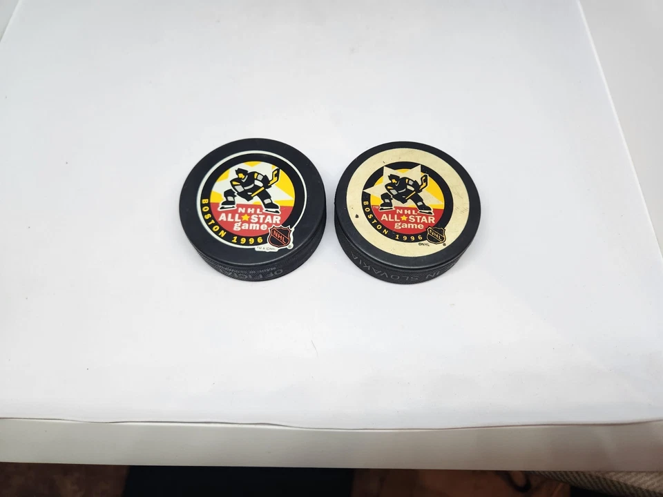 NHL 1996 All-Star game Boston Souvenir Lot - 2 pucks and 1 zamboni — 第 2/4 张图片