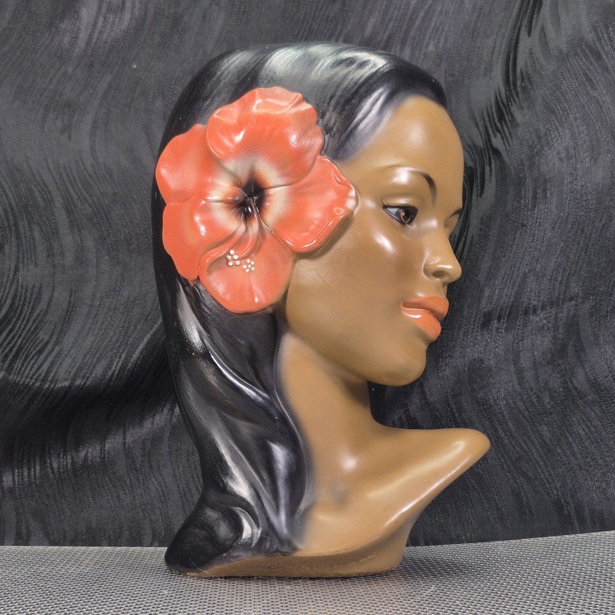 1950 MARWAL HAWAII HULA HEAD・HULA BUST 1950 MARWAL HAWAII HULA HEAD・HULA BUST 1950s Marwal Hula Girl