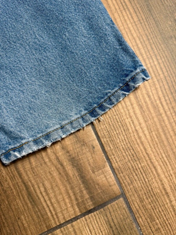 Lee light blue denim jeans size W42” x L30” regular fit straight leg. image 10