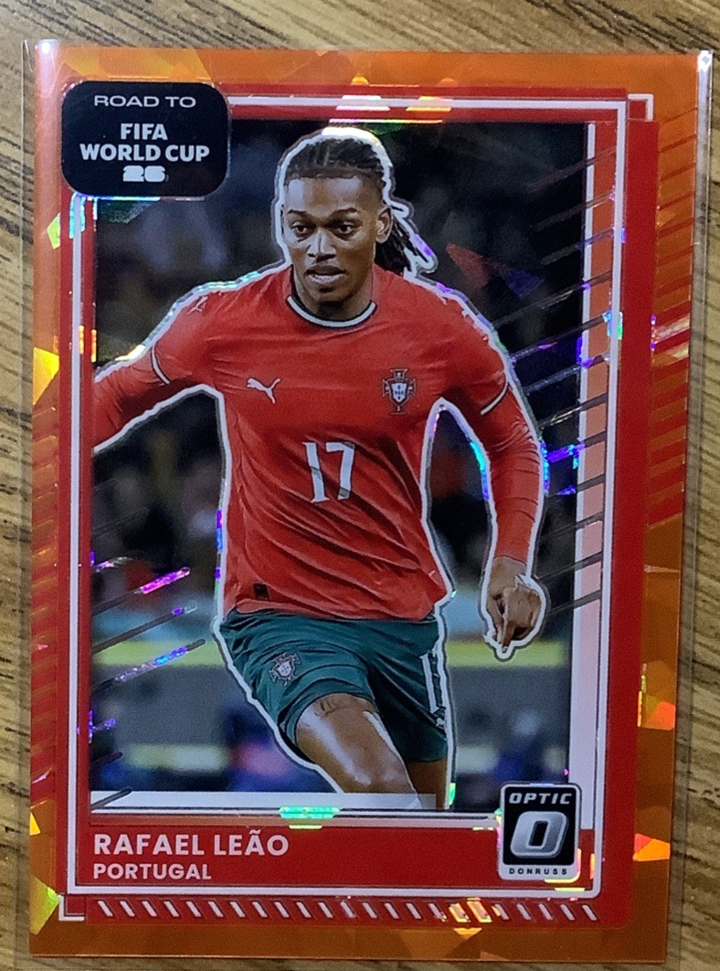 RAFAEL LEAO 2025 DONRUSS OPTIC FIFA WORLD CUP ORANGE /99 Q2754