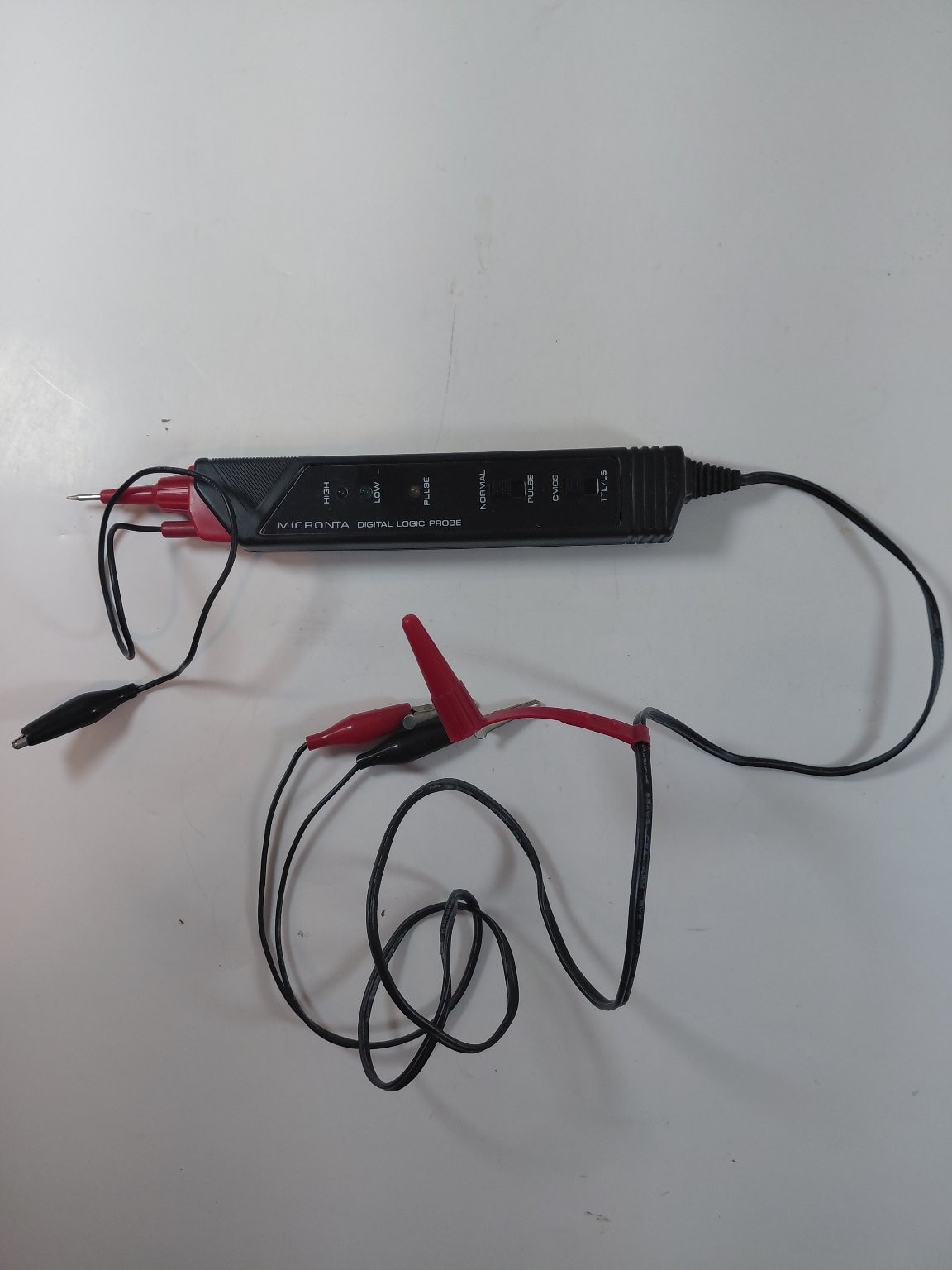 Micronta 22-303 Digital Logic Probe TTL CMOS Pulse Tester Taiwan