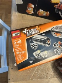 LEGO TECHNIC Airport Rescue Vehicle (42068) 1094 pcs