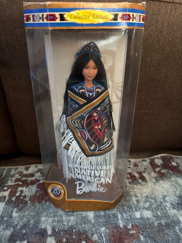 1999 Mattel, Dolls of the World, Northwest Coast Native American Barbie, NIB