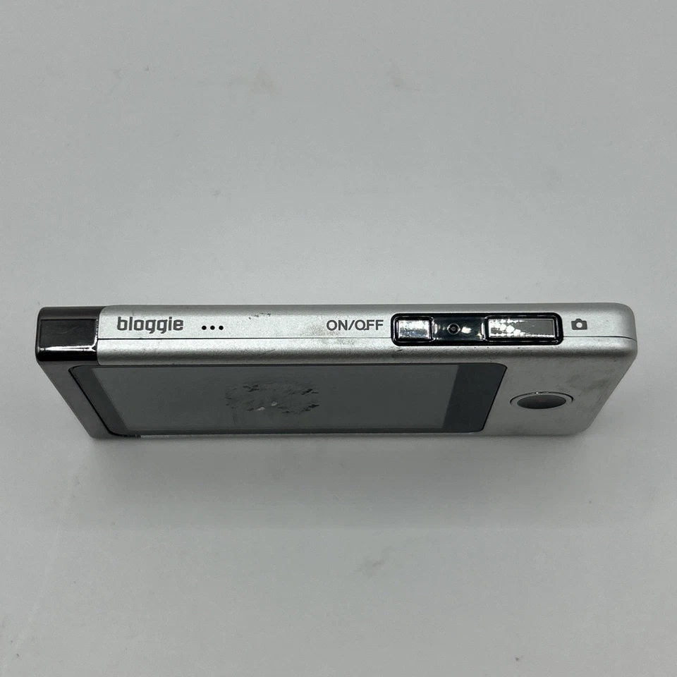 Sony Bloggie MHS-TS10 4GB Touch USB Video Camera Tested & Working - Image 3 of 4