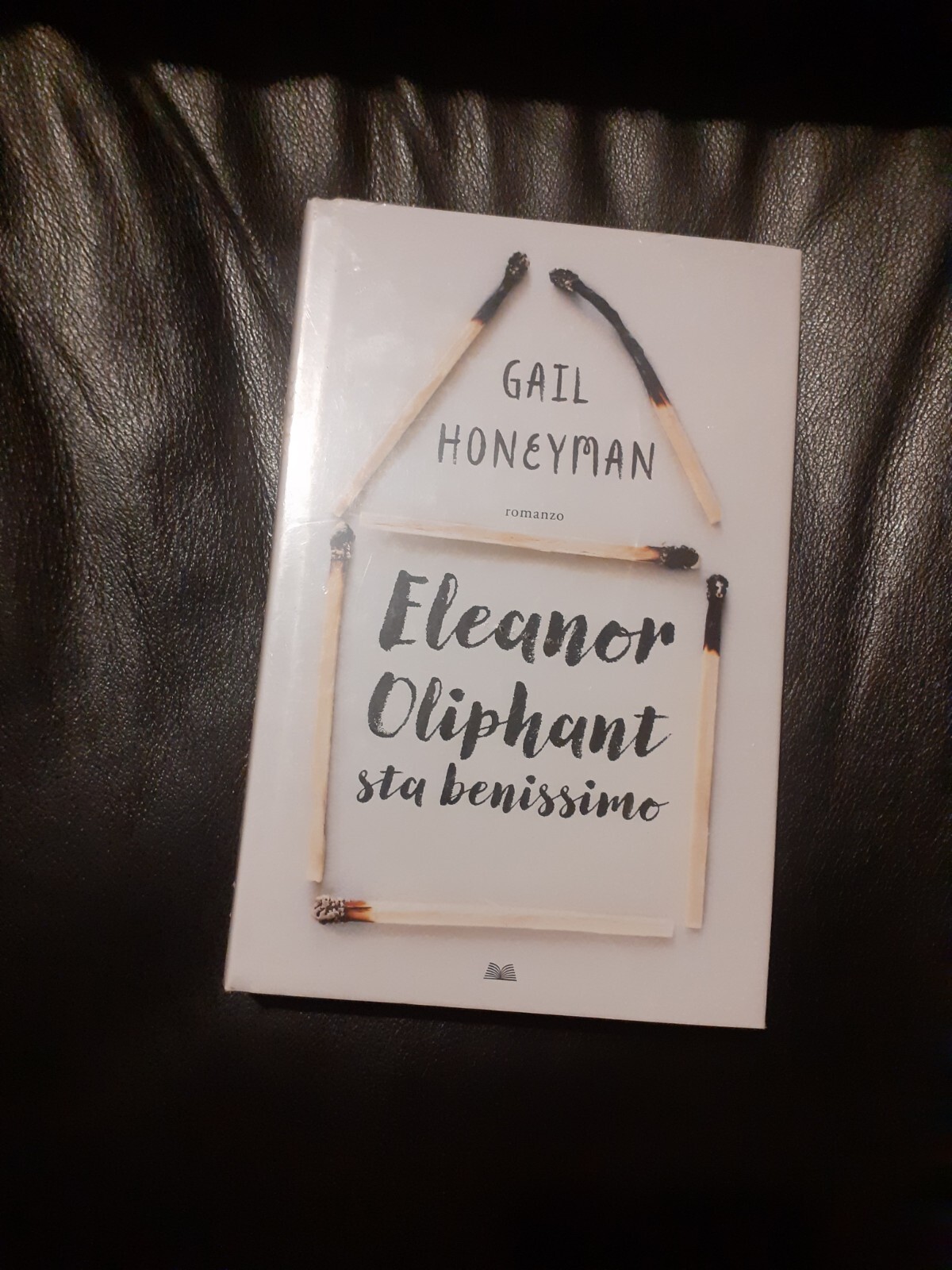 Eleanor Oliphant sta benissimo - Gail Honeyman - MONDOLIBRI (D69i) NUOVO IMBALLA