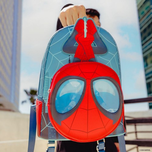 SDCC Limited Edition Spider-Man Lenticular Glow Mini Rucksack - Bild 2 von 9