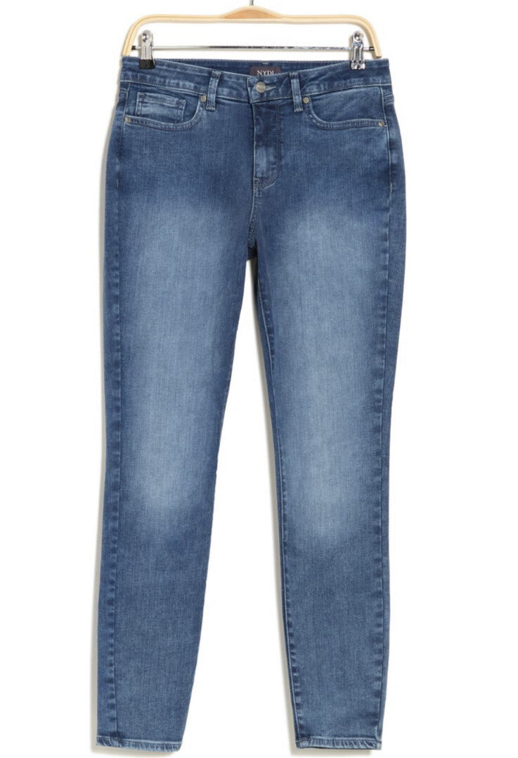 In Blue Wash Size 8 New Clean Horizon