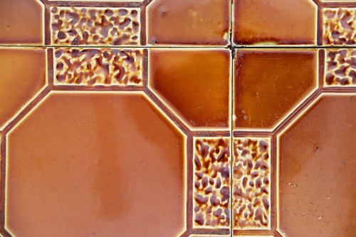 1910 Set di quattro grandi piastrelle marroni smaltate Art Déco, portoghese - Foto 6 di 12