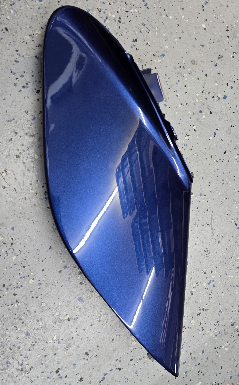 FERRARI 488 Left GTB 488 Spider LH Flank Flow Splitter External Trim 86683400