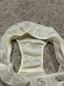 Vtg 80&rsquo;s YELLOW SHEER Lingerie Brief  Bottoms M/L? Silky Nylon Lace Coquette G26
