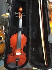 Violin Student 4/4 With Case And Bow.