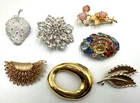 Lot of 7 Vintage Costume Jewelry Brooches 2"