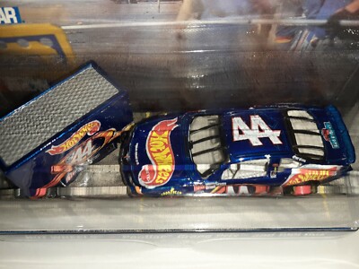 ミニカー Hot Wheels PONTIAC GrandPrix and toolbox Mattel Hotwheels Pontiac Grand Prix W/Tool Box #44 1999 MOC FREE